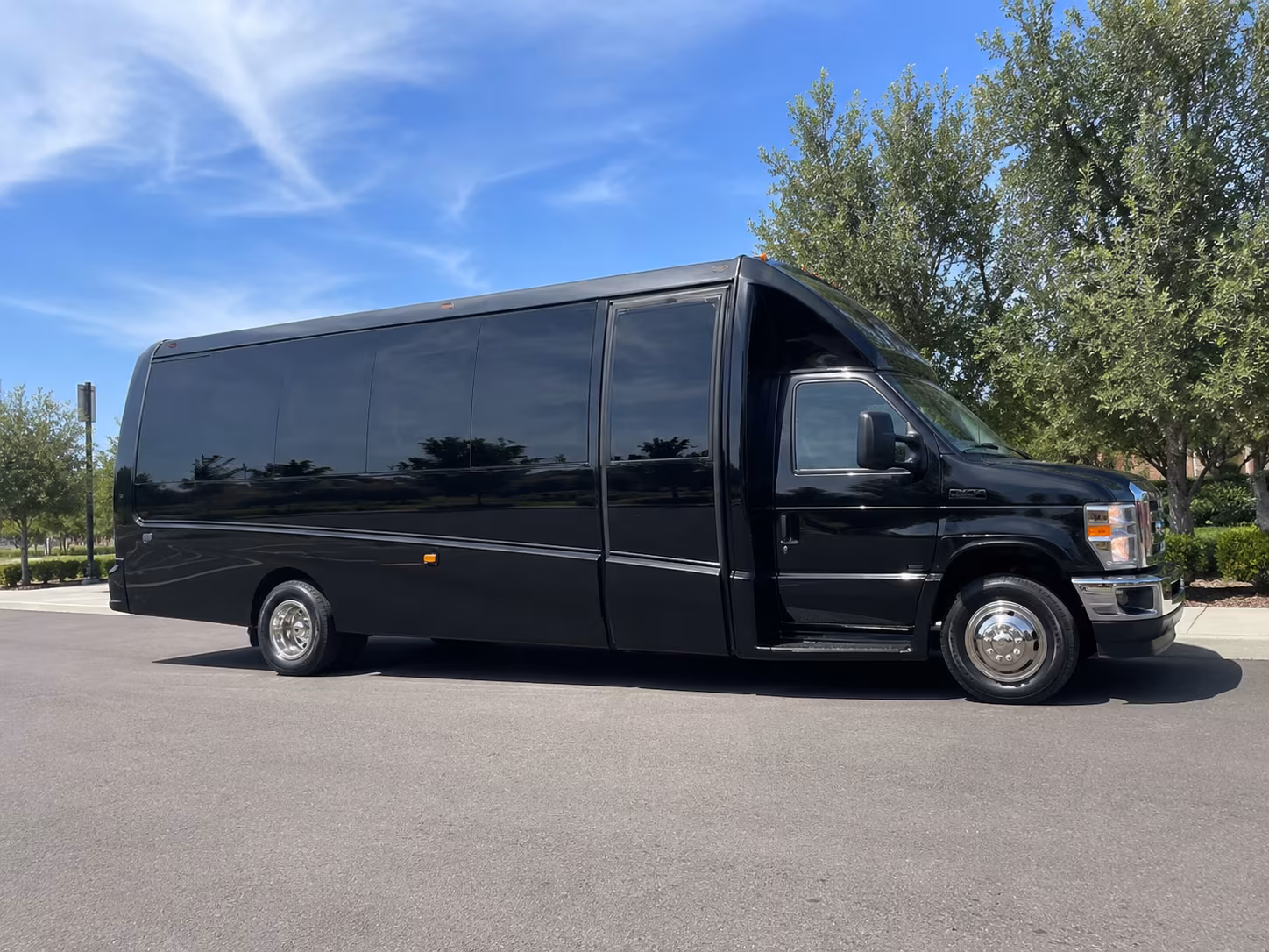 concert buses for glen helen amphitheater and inland empire shows