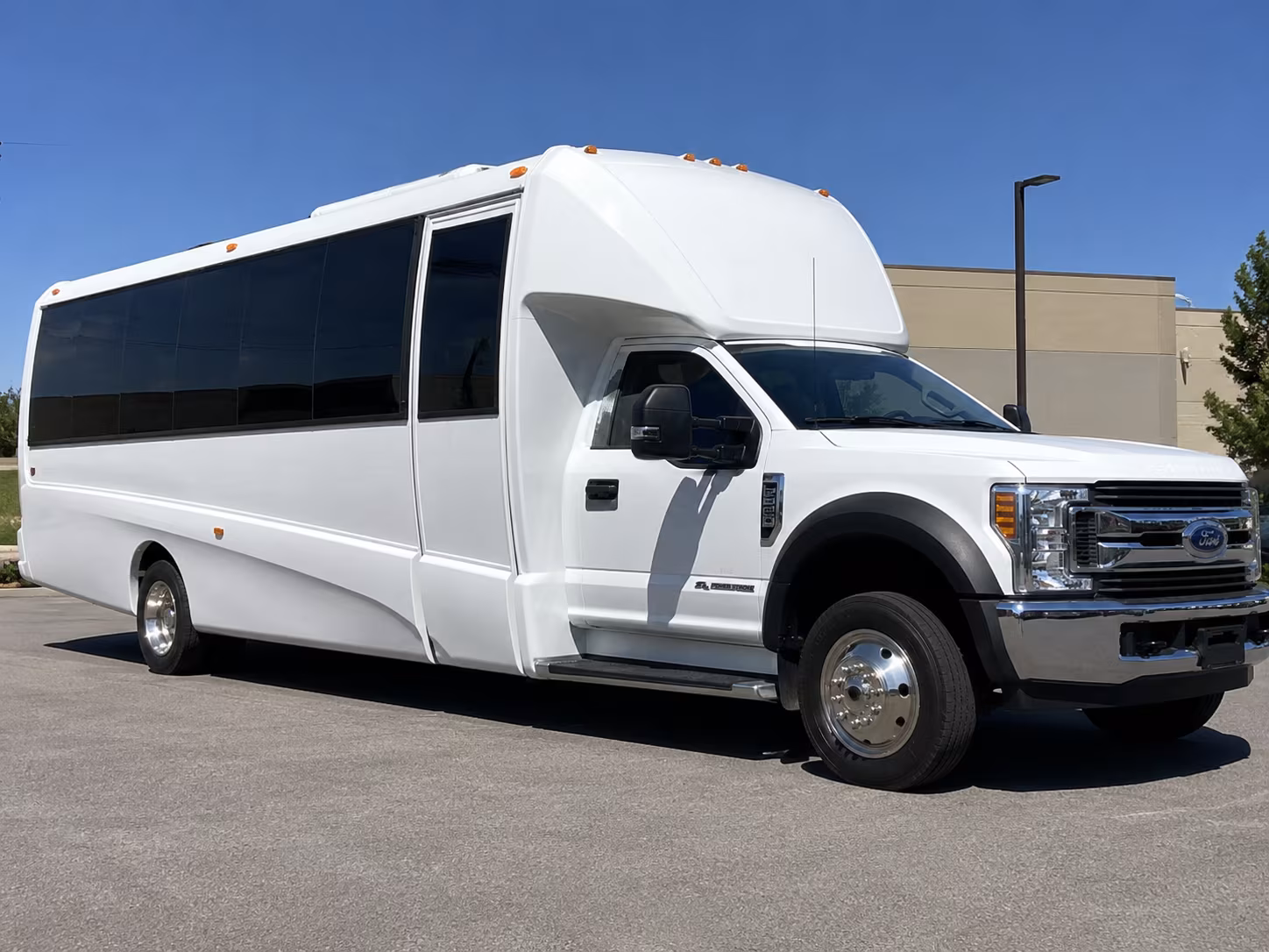 field trip buses for irvine regional park and outdoor education in orange