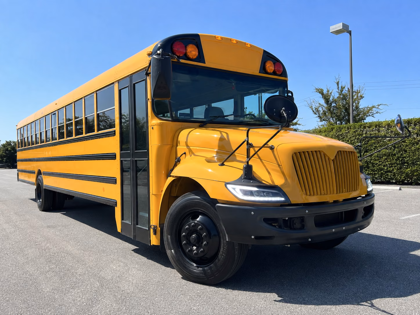 orange school bus