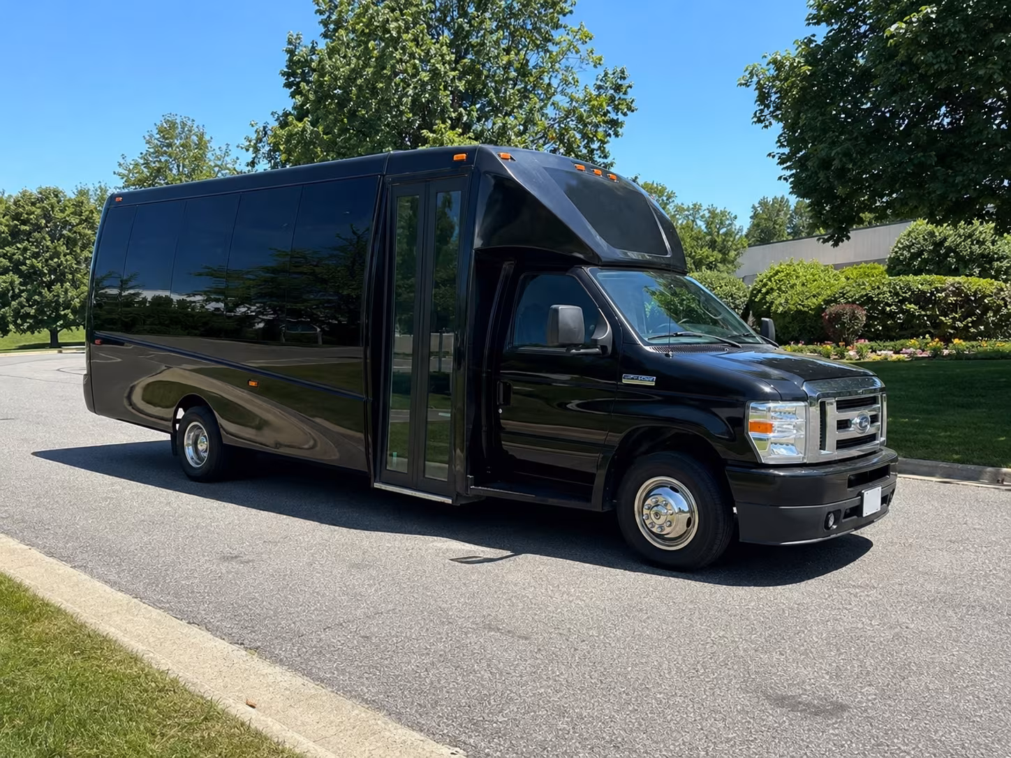 party buses to knotts berry farm concerts and special events