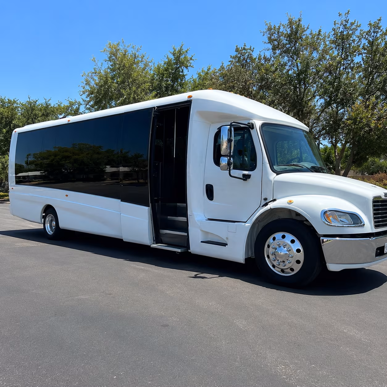 school field trip and group tour buses in orange california